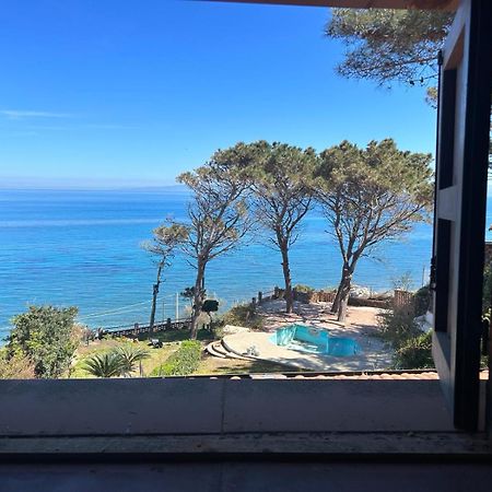 Villa Amalia Sul Mare Месина Екстериор снимка